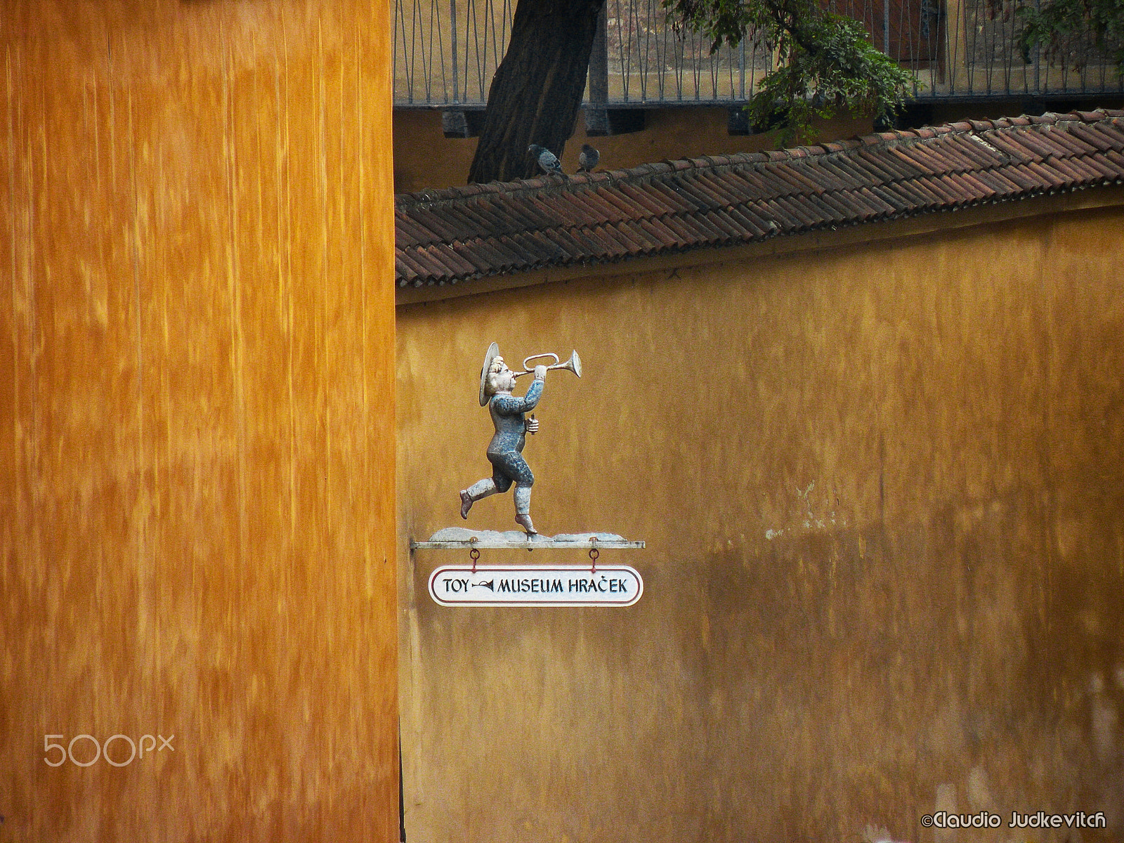 Nikon Coolpix P80 sample photo. Toy museum photography