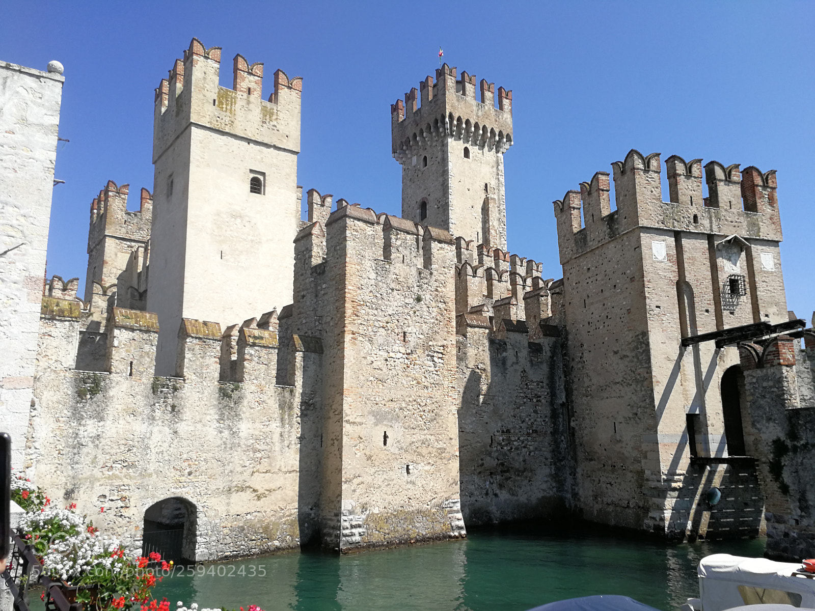 HUAWEI P10 sample photo. #sirmione#lagodigarda# photography