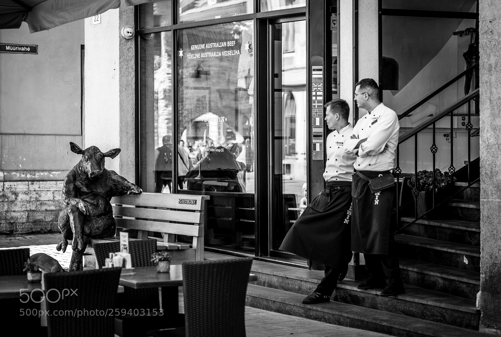 Fujifilm X-T20 sample photo. Customer waiting photography