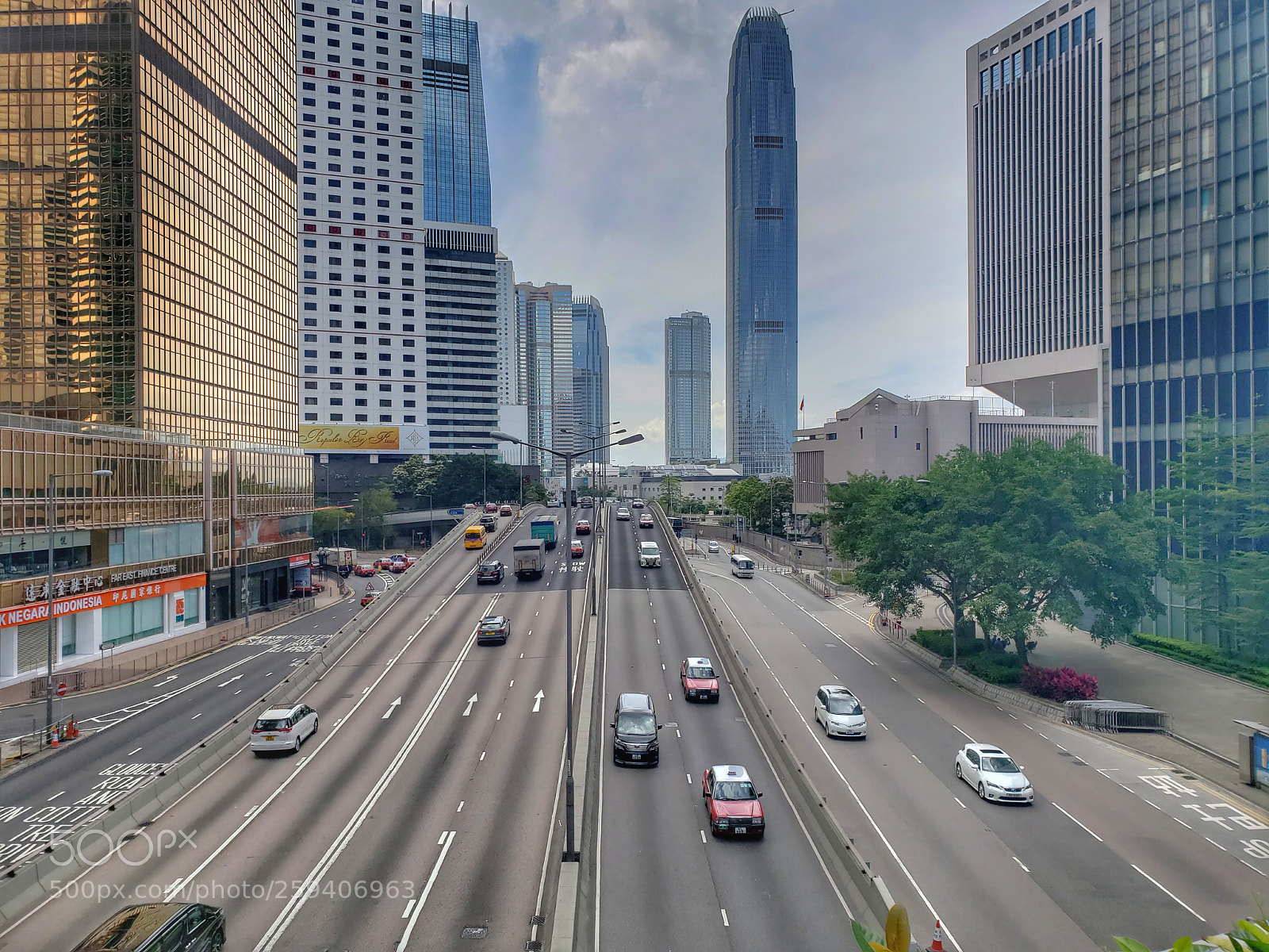 Samsung Galaxy S9+ sample photo. City photography