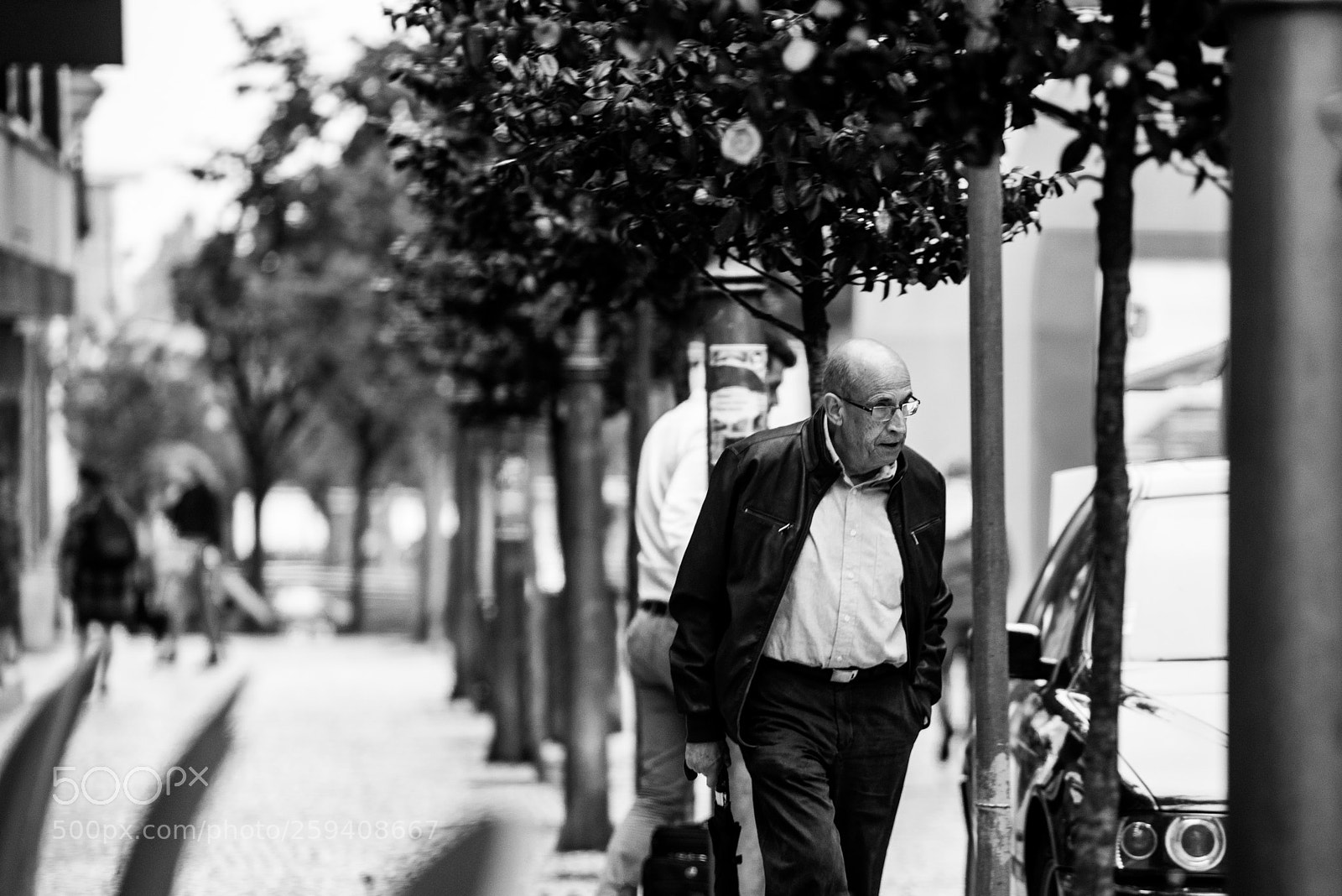 Nikon D750 sample photo. Man walking photography