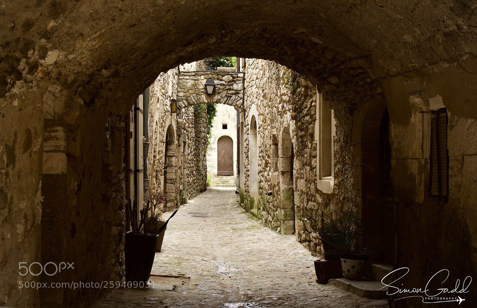Canon EOS 700D (EOS Rebel T5i / EOS Kiss X7i) sample photo. Village alleyway photography