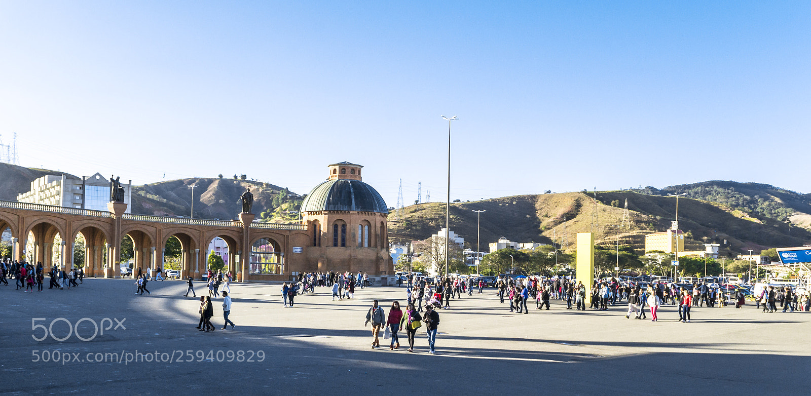 Nikon D3100 sample photo. Pilgrims walk outside the photography