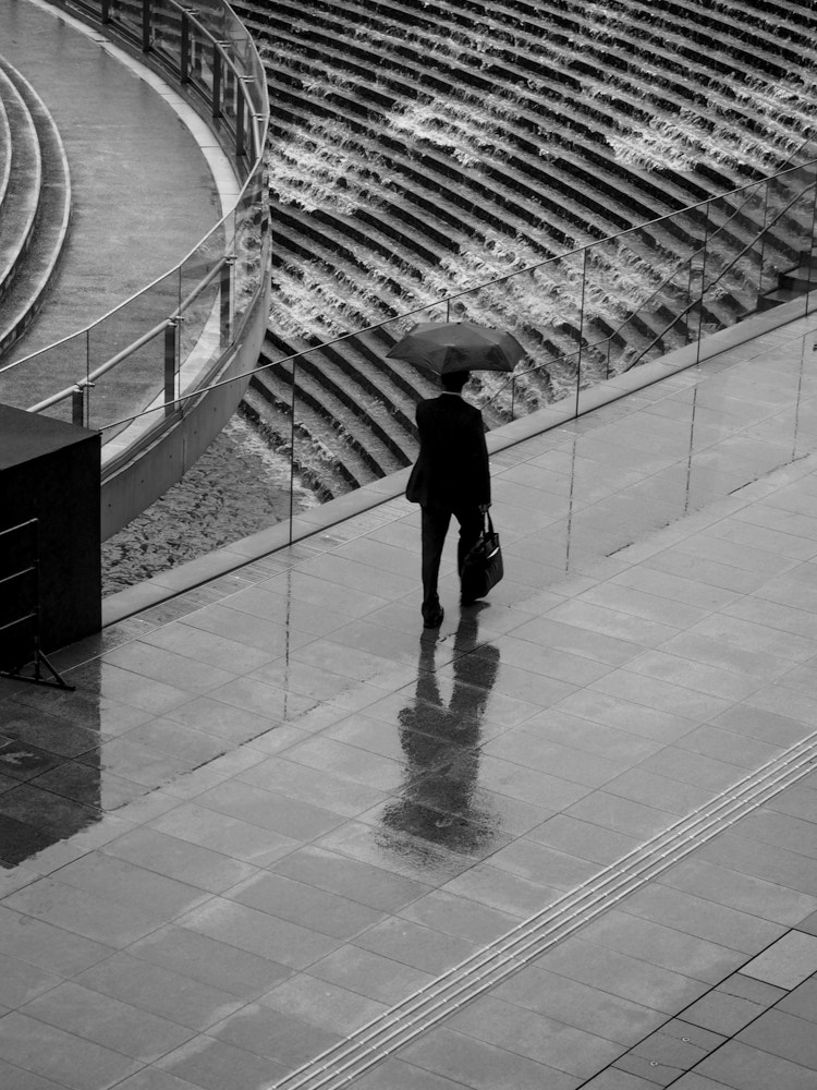 Olympus PEN E-P5 sample photo. In the rain photography