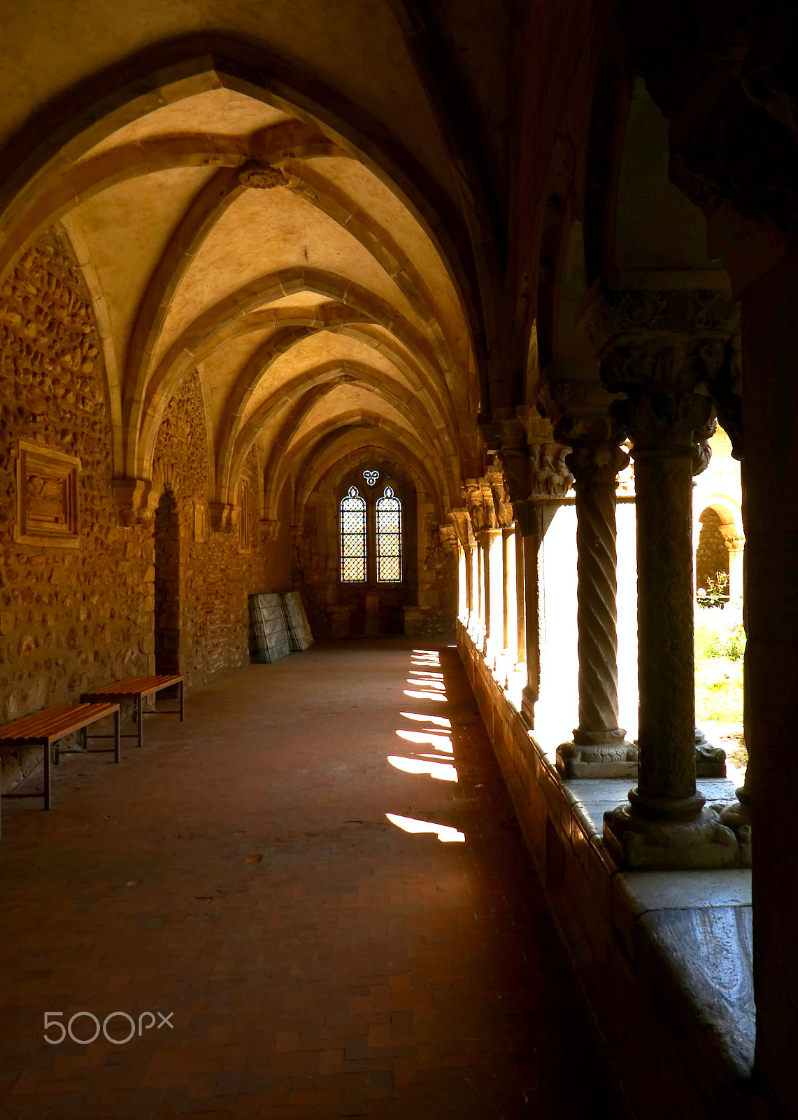 Panasonic Lumix DMC-ZS60 (Lumix DMC-TZ80) sample photo. Elne cathedral photography