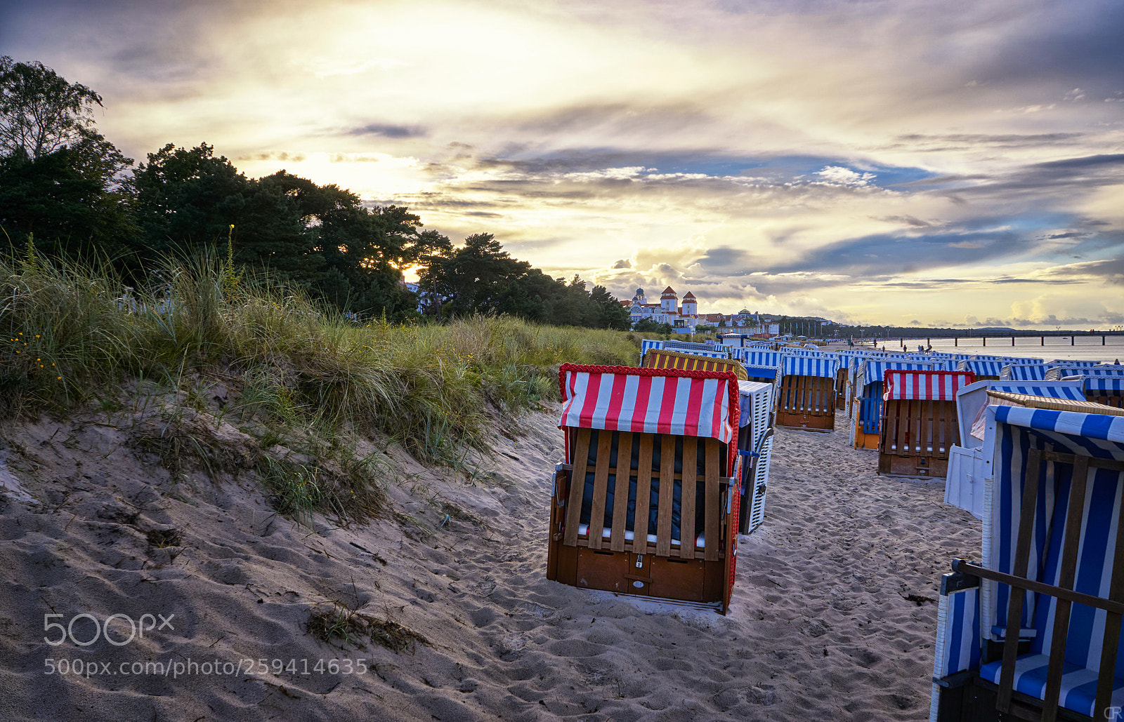 Sony a6000 sample photo. Strandkörbe im sonnenuntergang photography