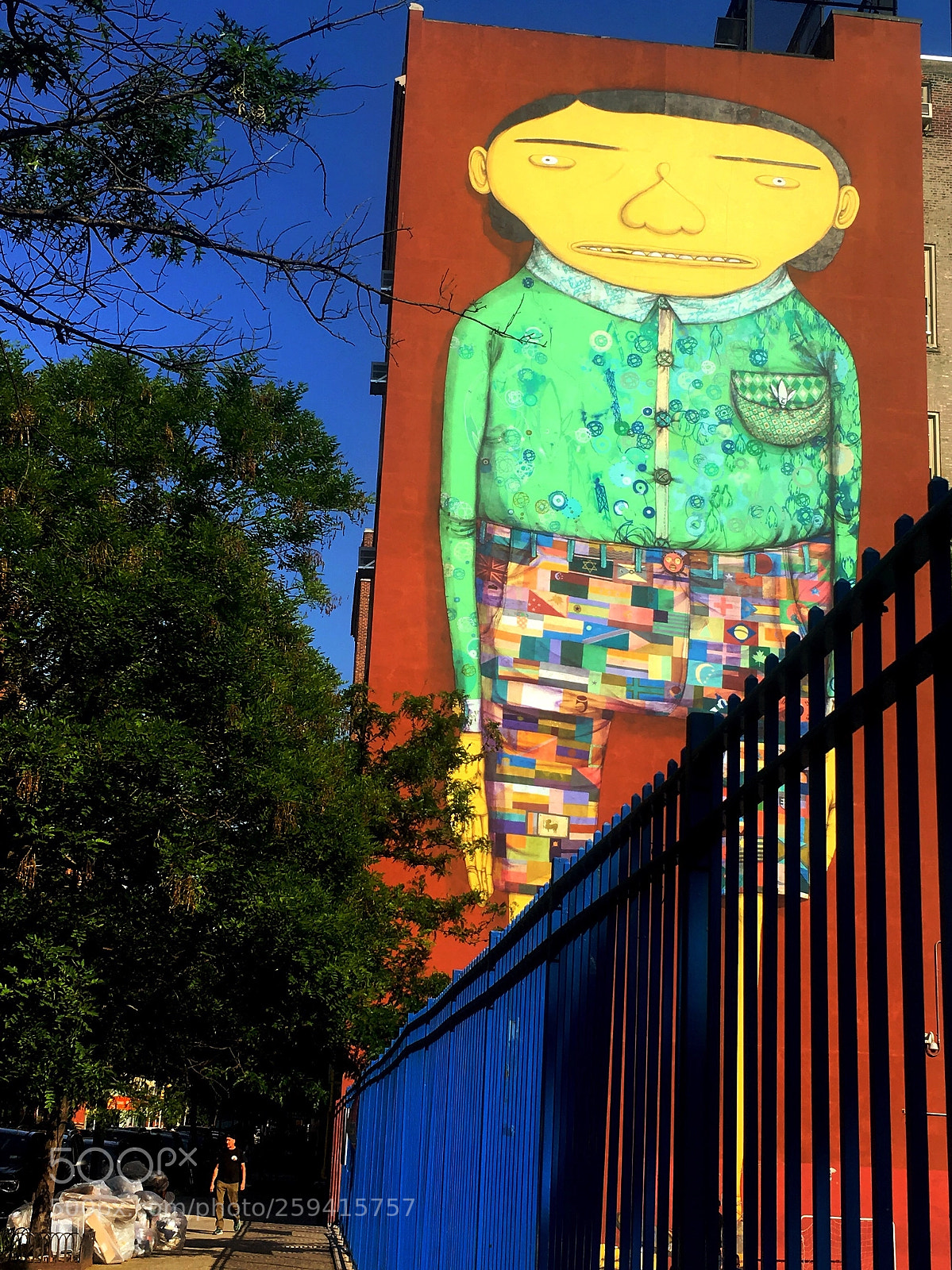 Apple iPhone 6s sample photo. Osgemeos mural photography