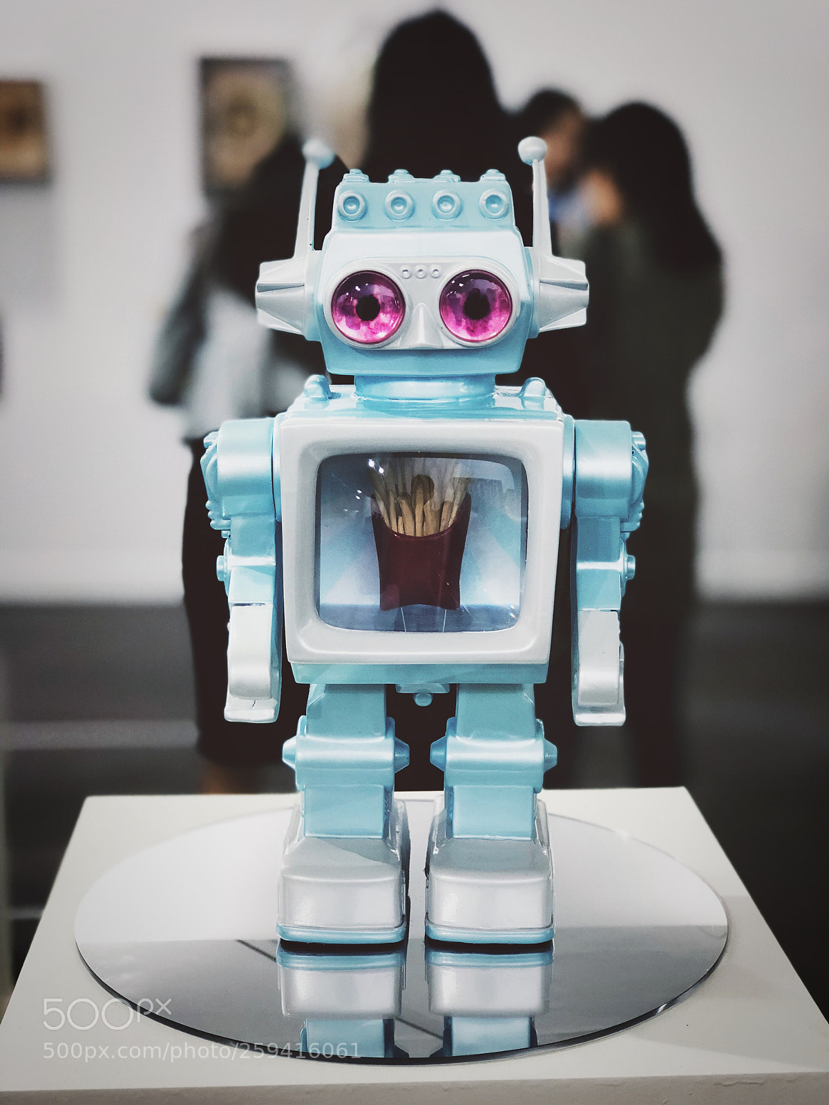 Apple iPhone 8 Plus sample photo. Robot photography