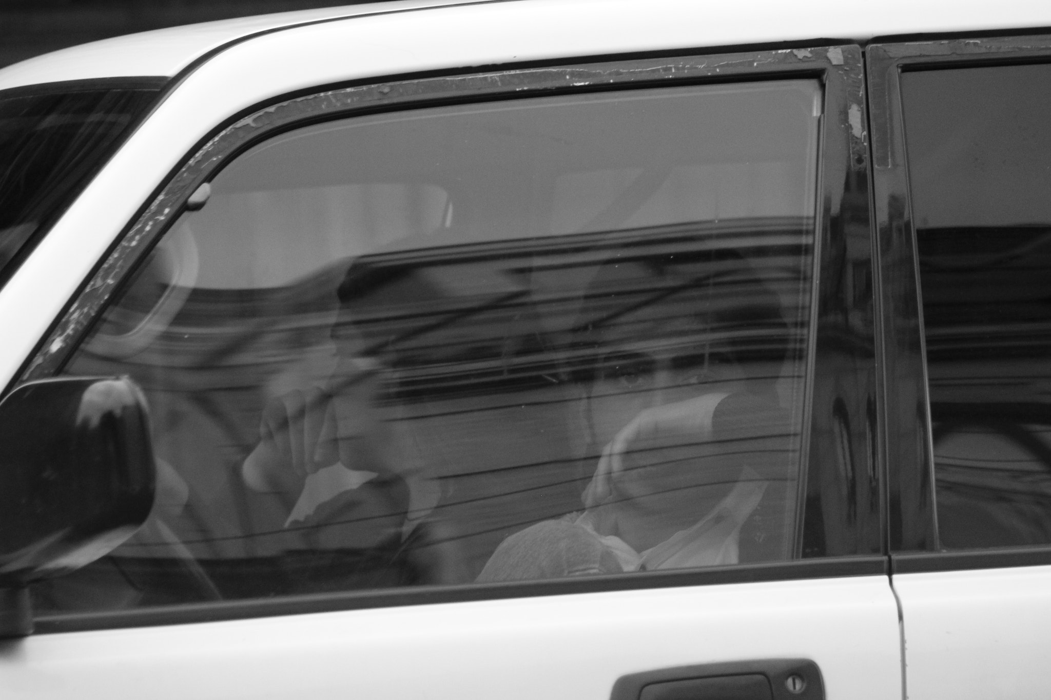 Canon EF 75-300mm f/4-5.6 USM sample photo. Traffic jam photography
