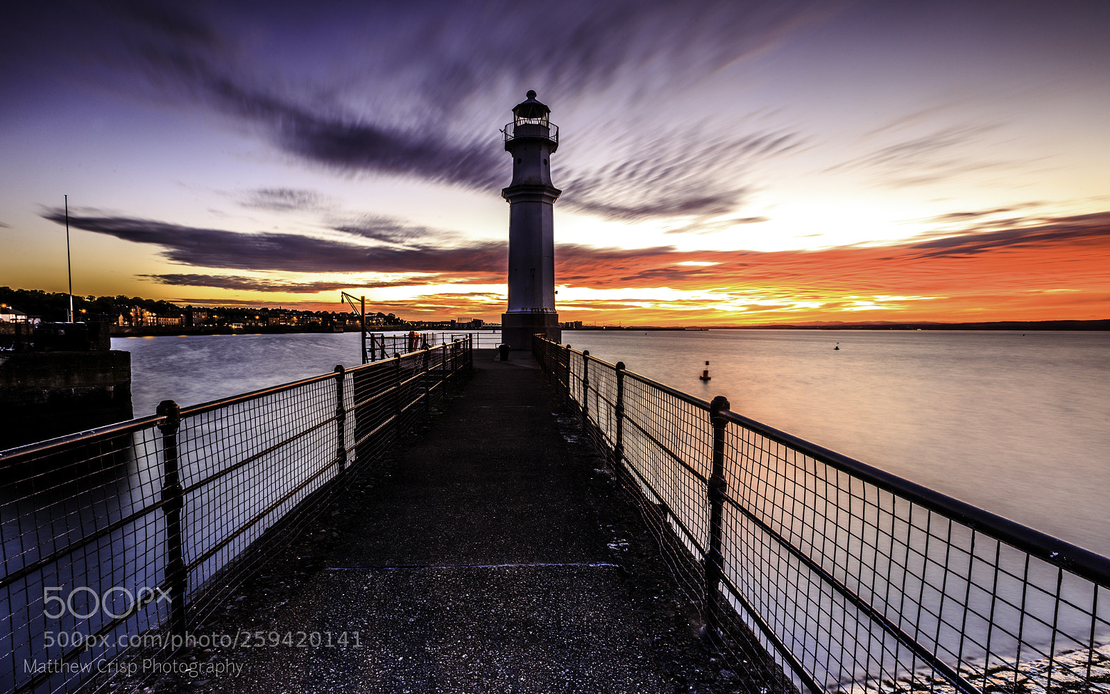 Canon EOS 6D sample photo. Newhaven lighthouse photography