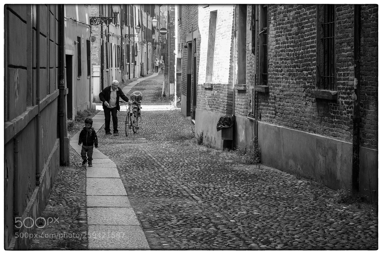 Fujifilm X-T1 sample photo. Aus-fahrt photography