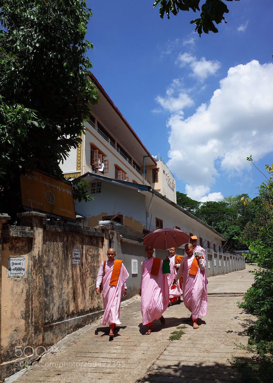 Ricoh GR II sample photo. Nun in yangon photography