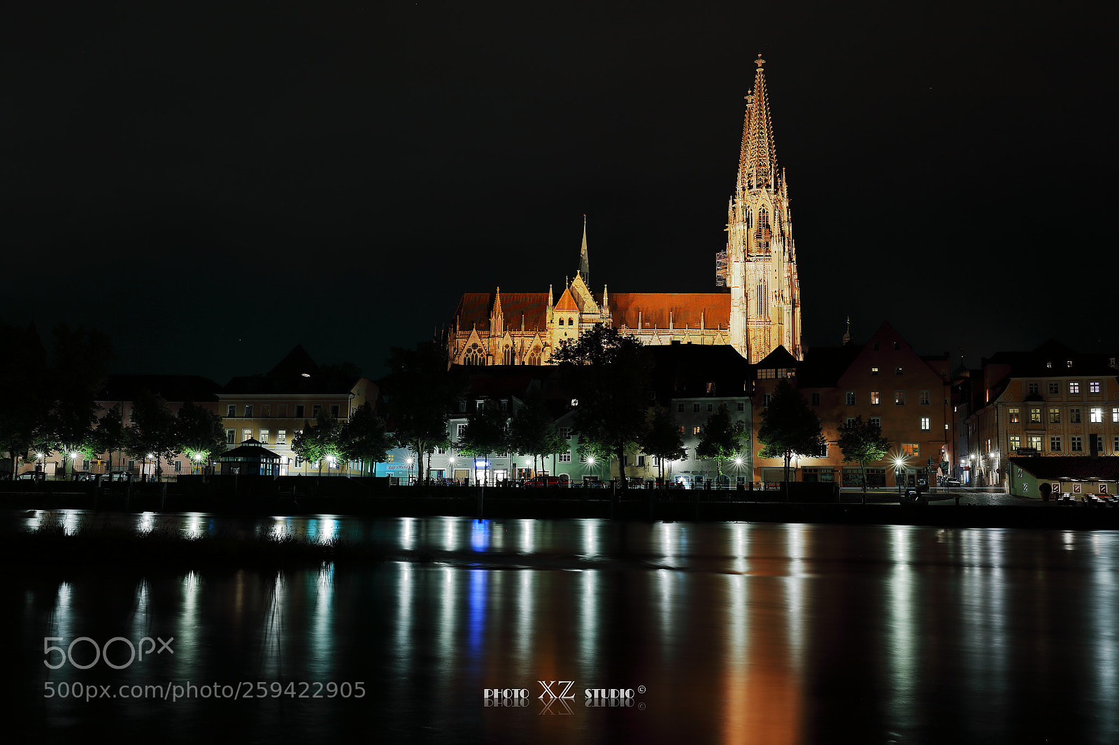 Canon EOS-1D X Mark II sample photo. Regensburg photography
