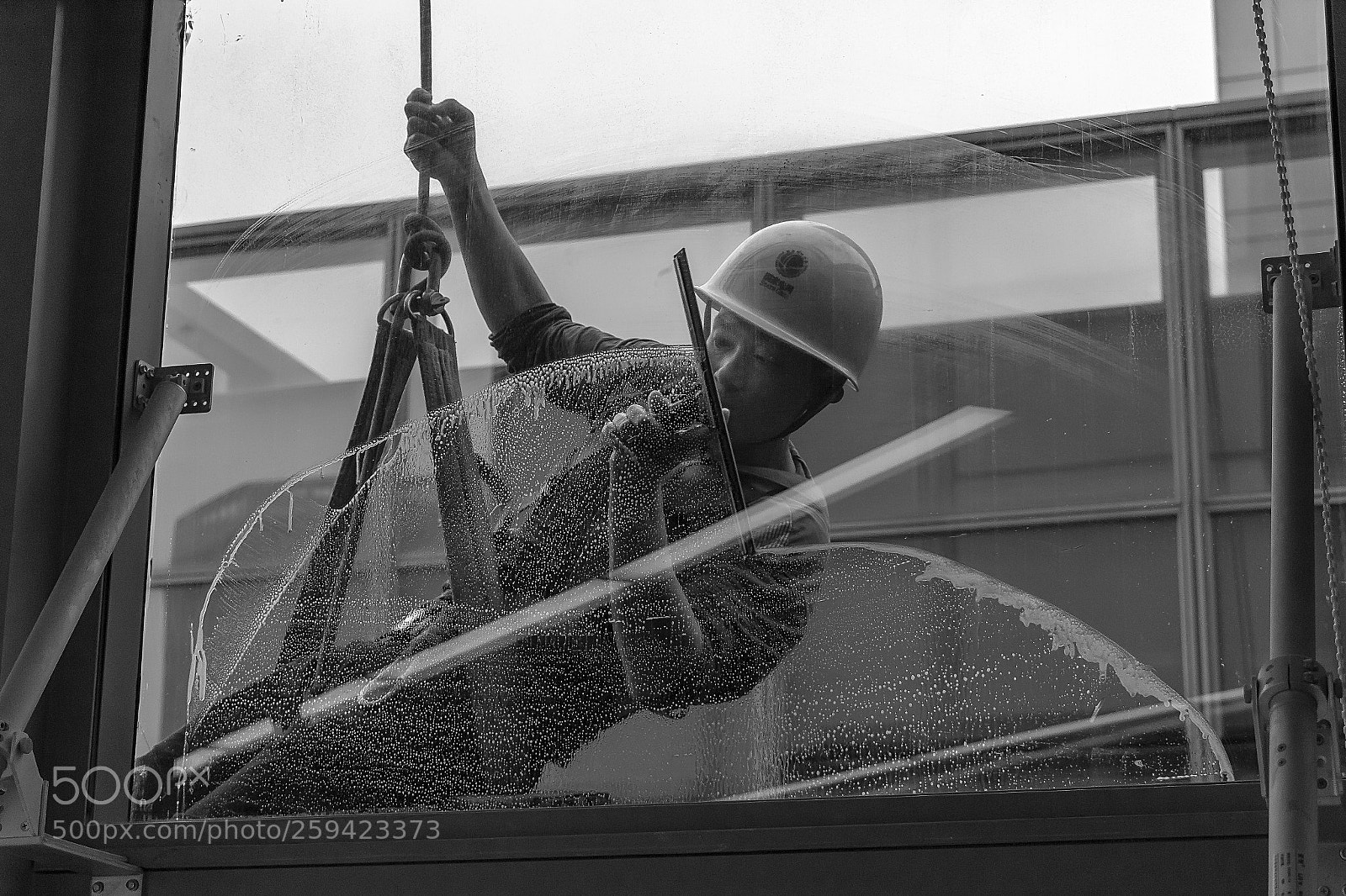 Canon EOS 70D sample photo. Window cleaner photography