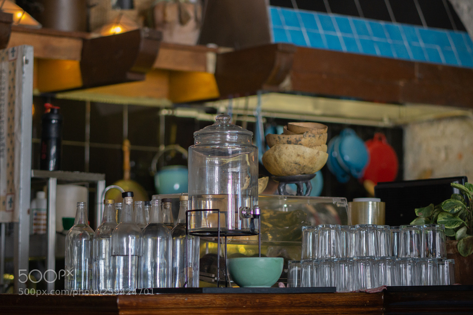Sony a6000 sample photo. Glass restaurant photography