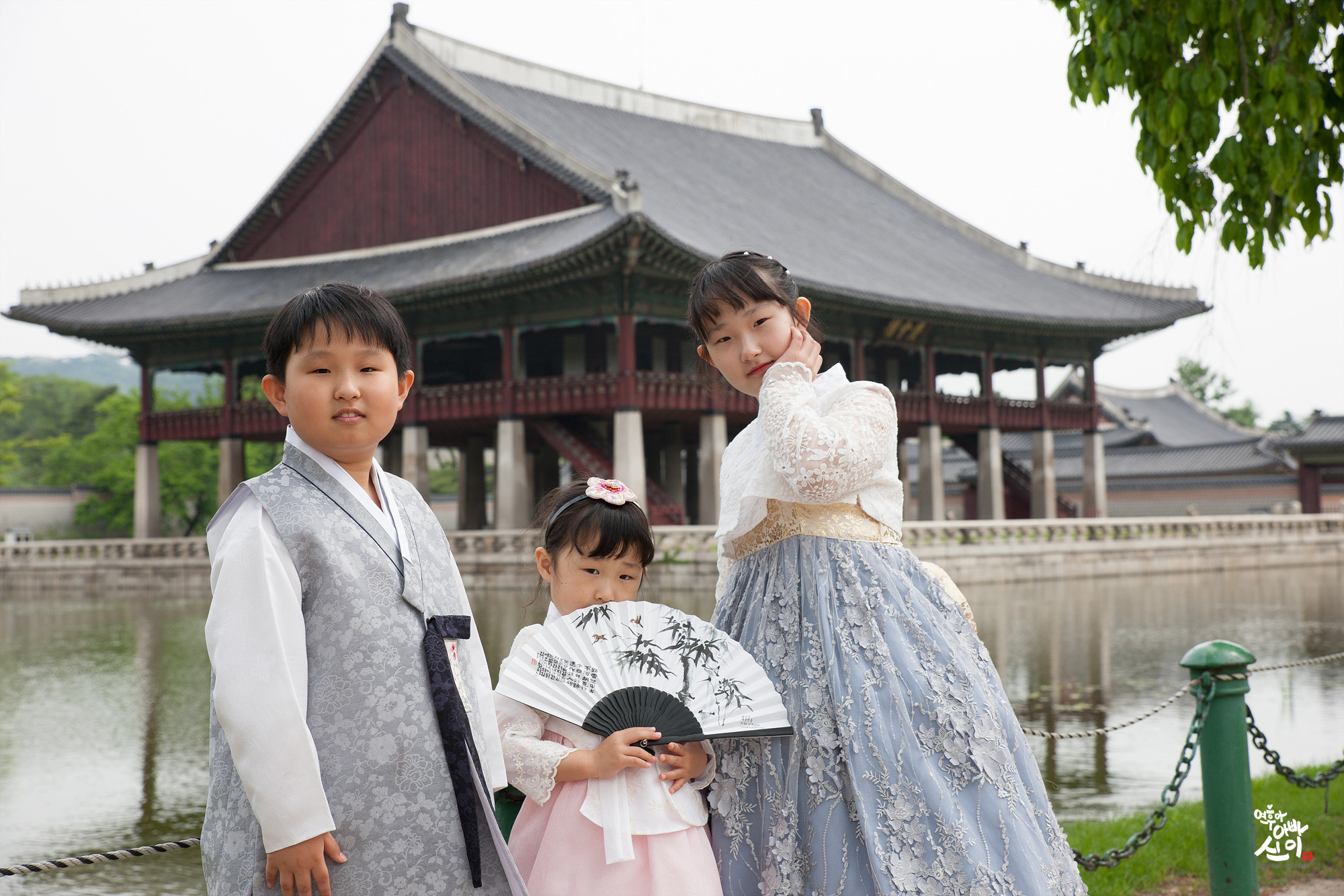 Canon EOS-1Ds Mark III sample photo. Gyeongbok palace outing photography