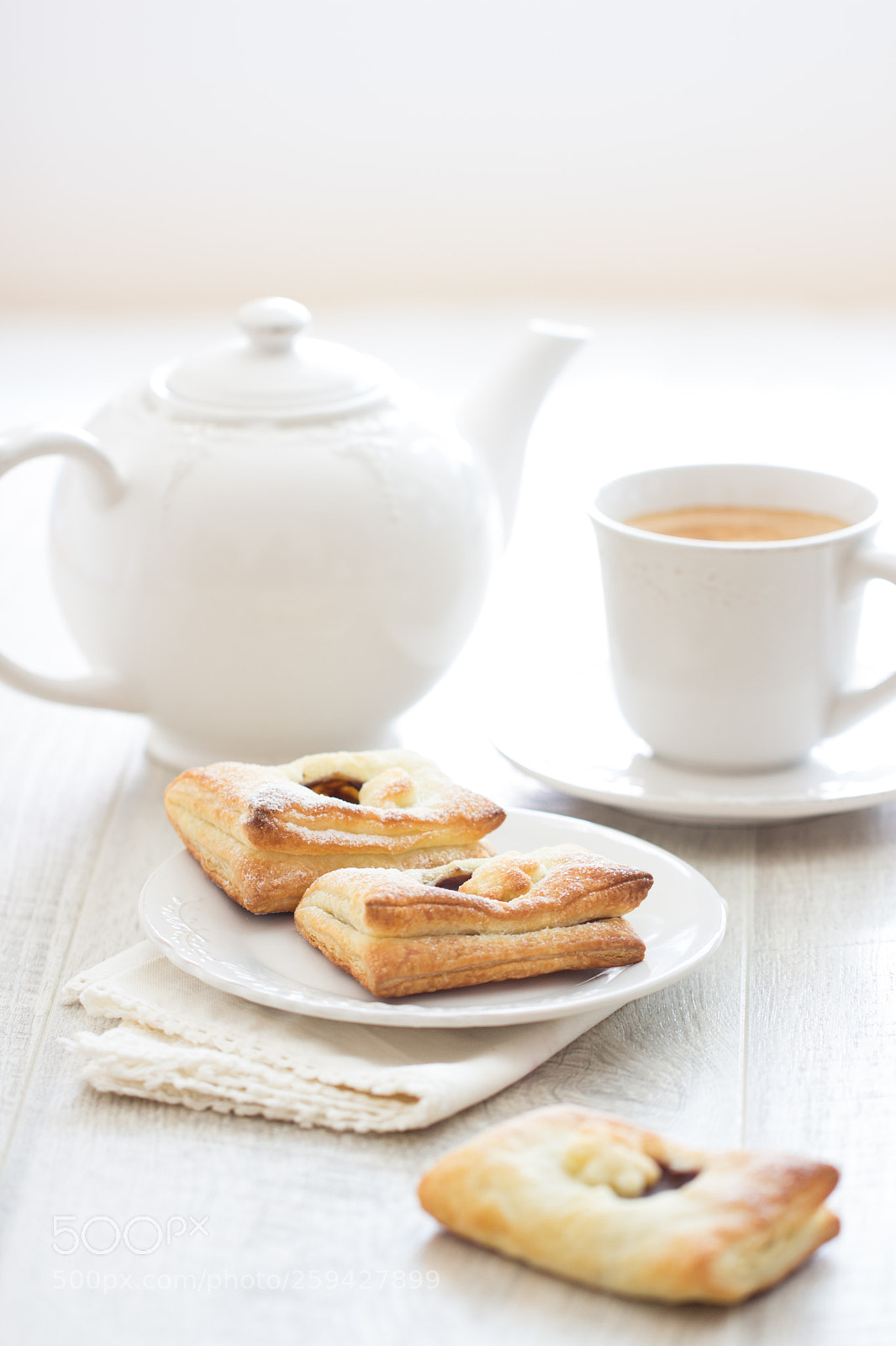 Canon EOS 600D (Rebel EOS T3i / EOS Kiss X5) sample photo. Chocolate puff pastry pillows photography