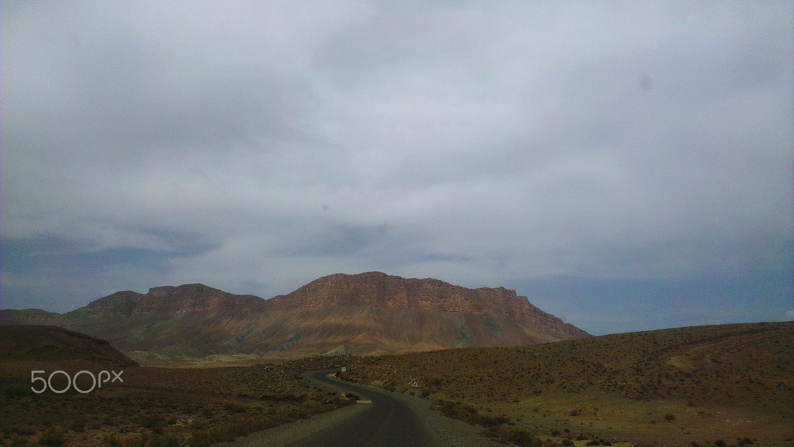 HTC ONE X sample photo. On the road to assoul photography