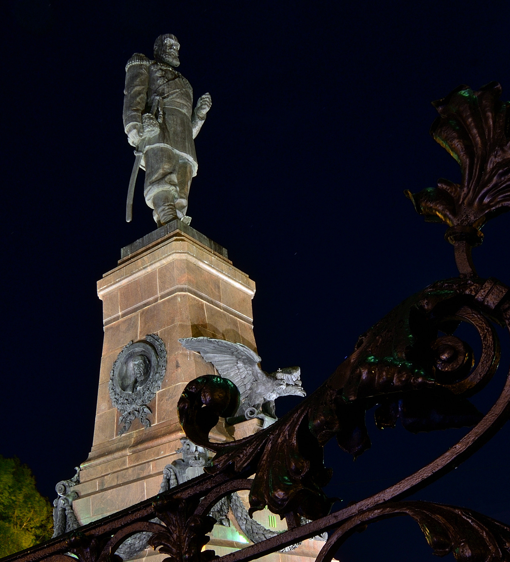 Nikon D7000 sample photo. Ночь Император на посту photography