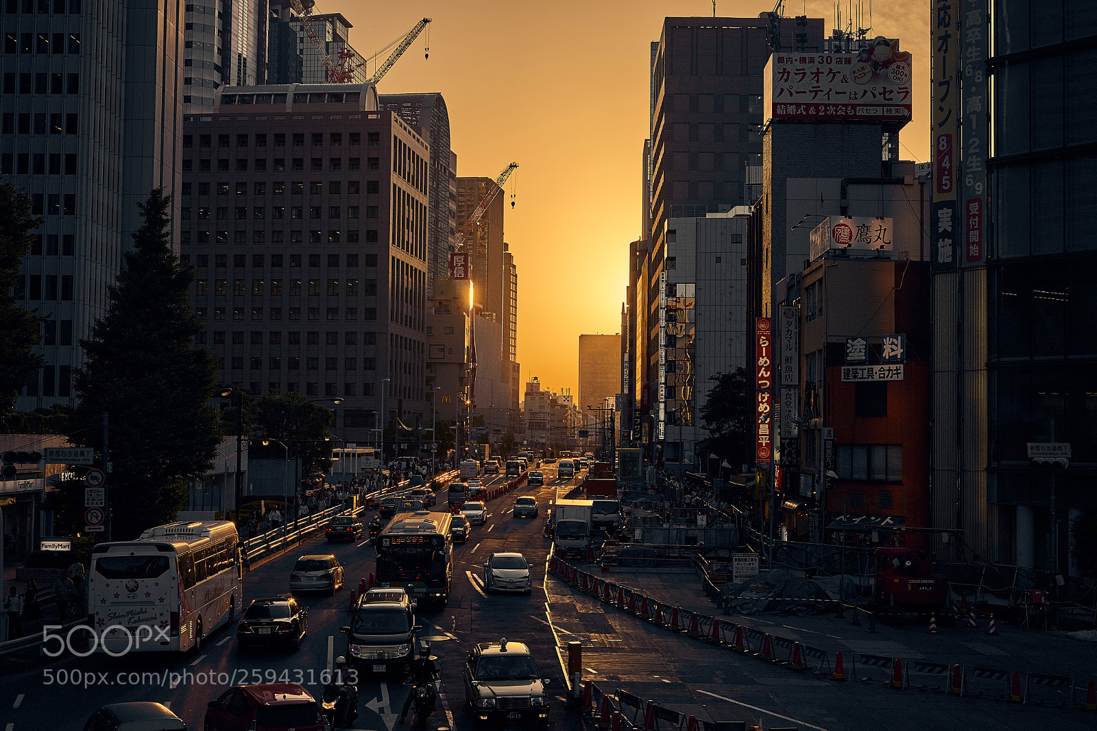 Sony a7 II sample photo. Dusk tokyo photography