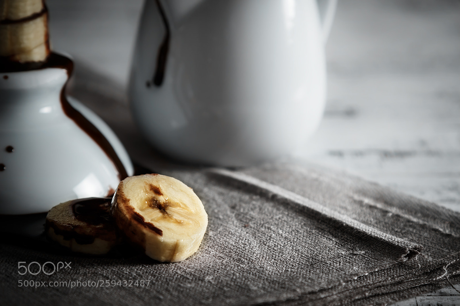 Canon EOS 700D (EOS Rebel T5i / EOS Kiss X7i) sample photo. Banana slices with chocolate. photography