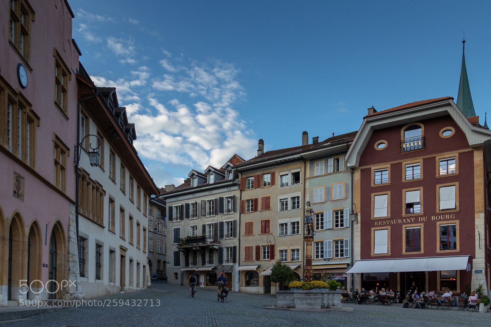Canon EOS 80D sample photo. Place du bourg photography
