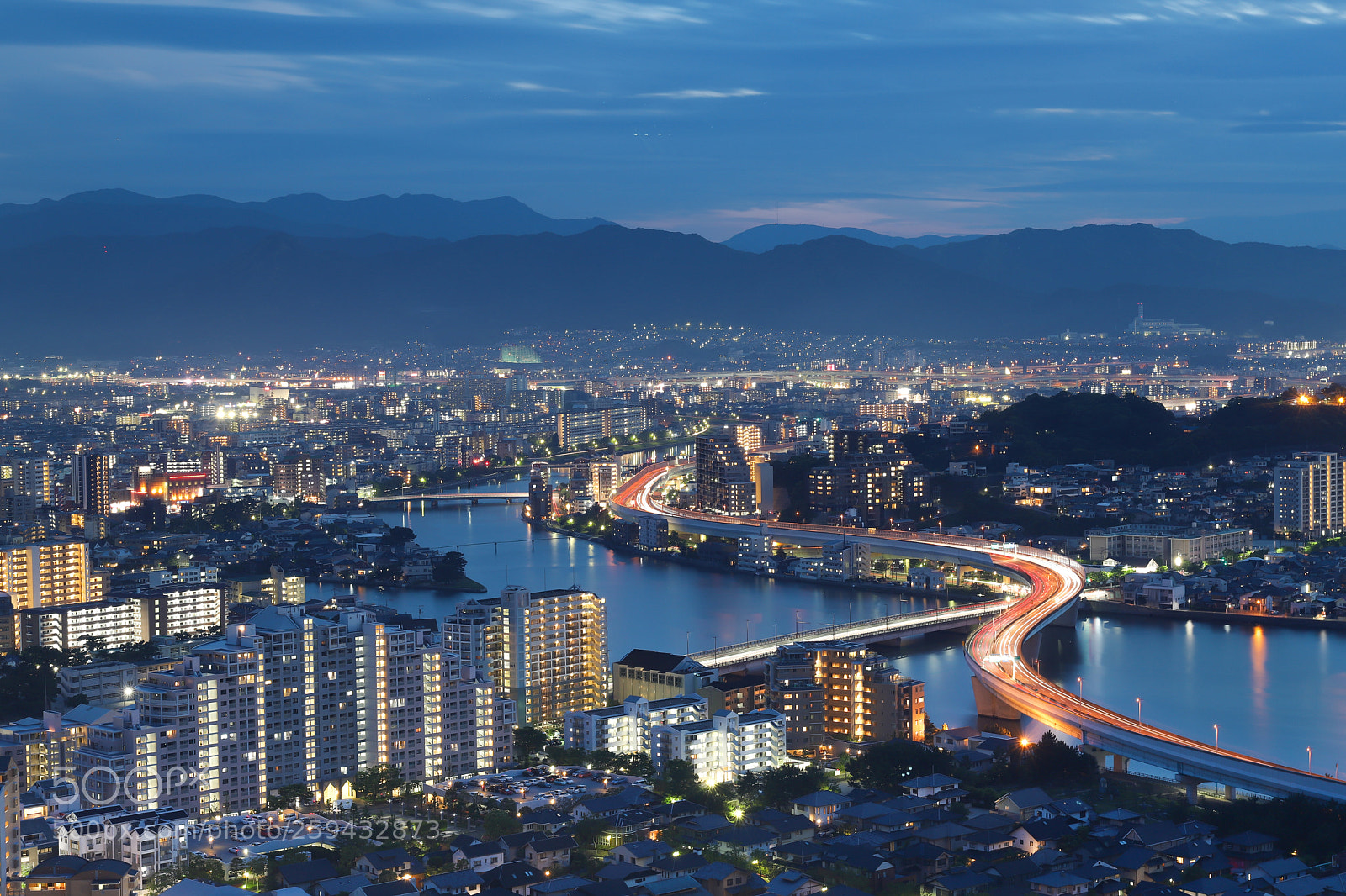 Canon EOS 6D Mark II sample photo. Hakata port tower photography
