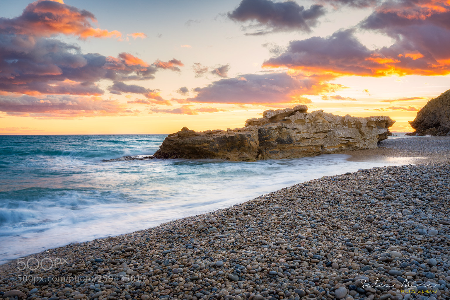Sony a7 II sample photo. Capvespre a la caleta photography