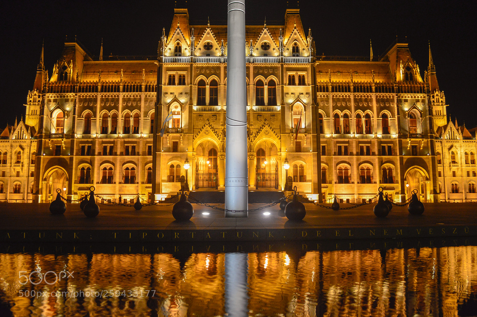 Nikon D3200 sample photo. A night in budapest. photography