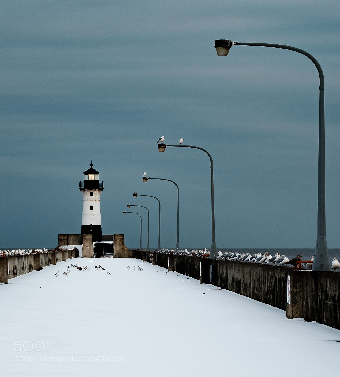 Fujifilm X-T1 sample photo. Duluth light house photography