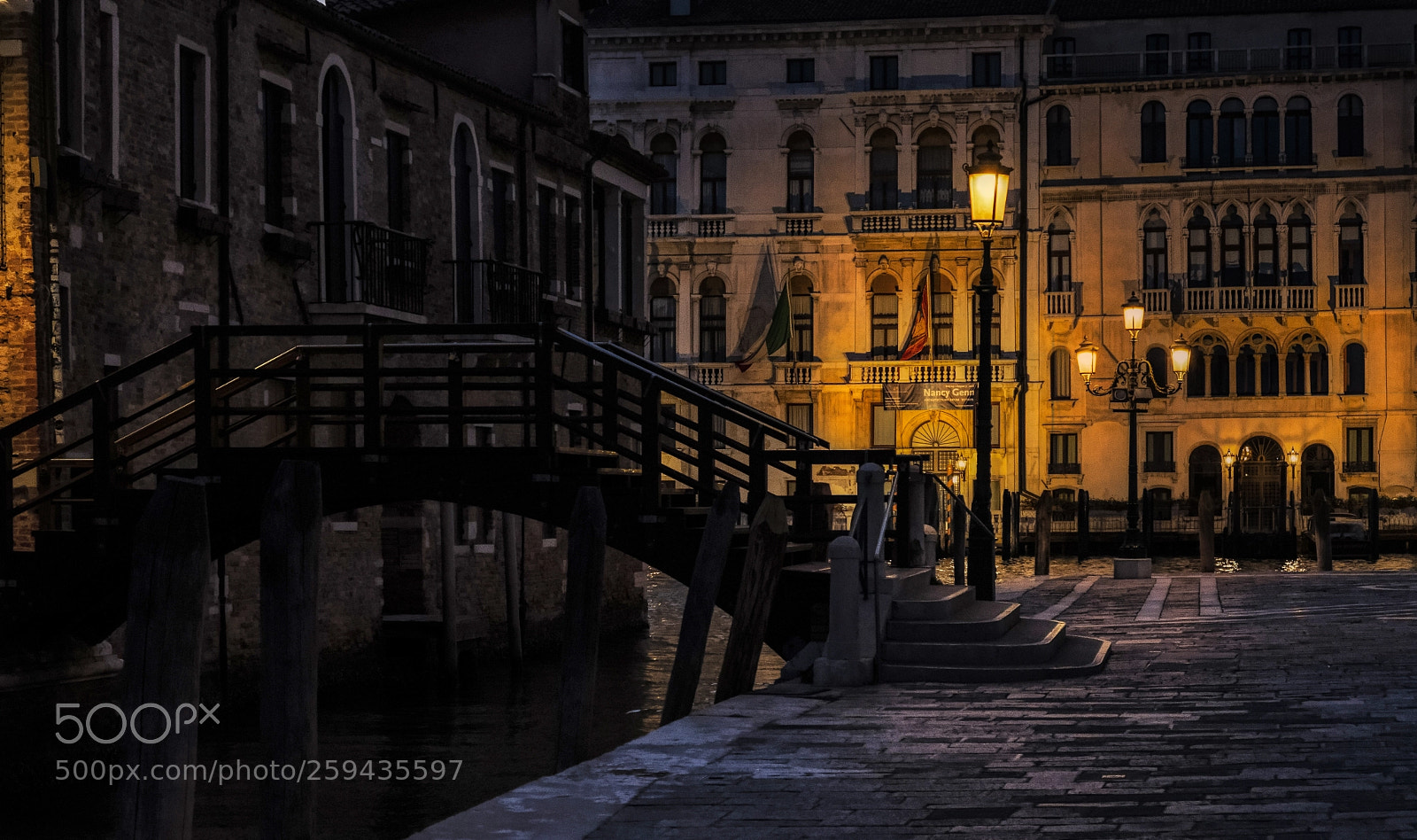 Fujifilm X-T2 sample photo. Venice by night photography