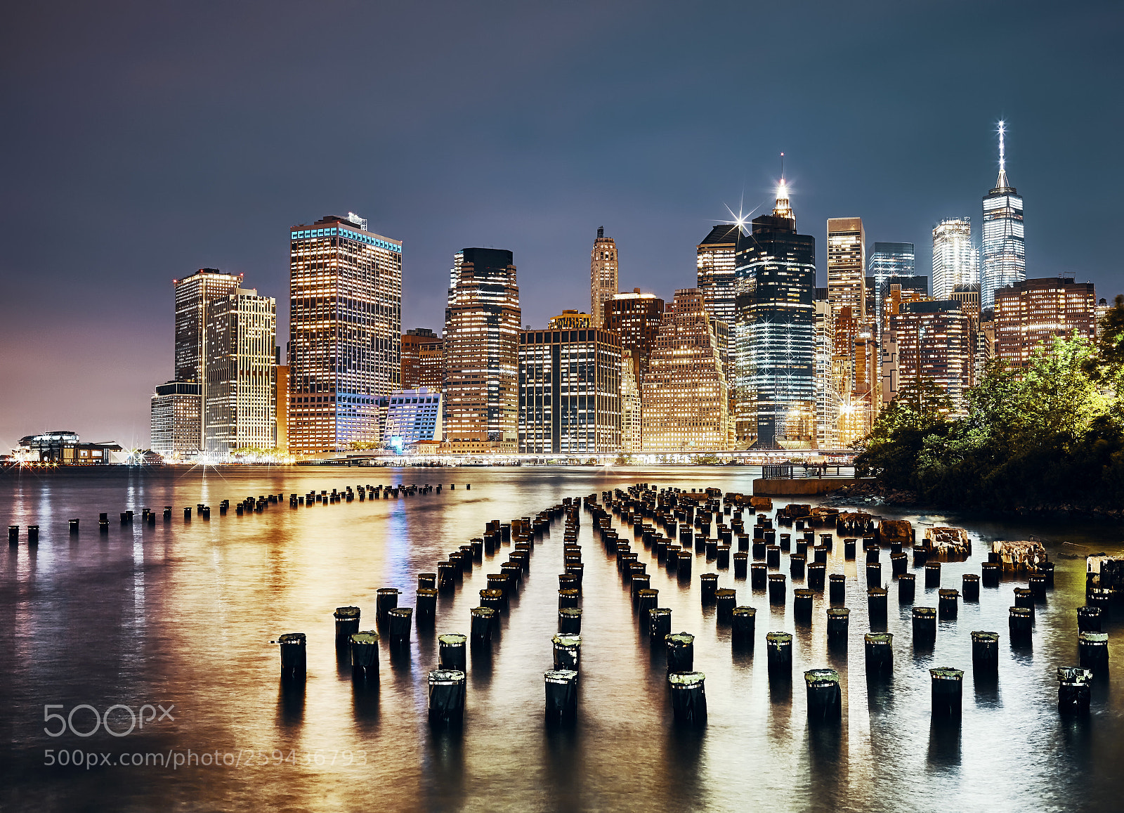 Canon EOS 5D Mark II sample photo. East river photography