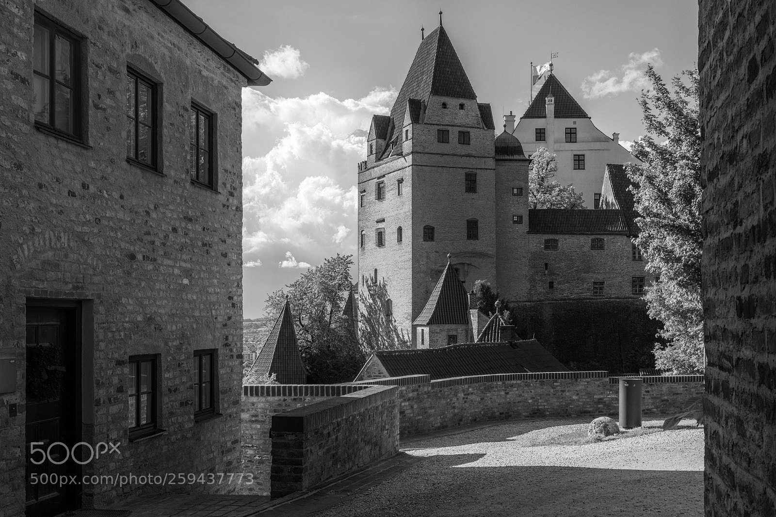 Sony SLT-A68 sample photo. Burg trausnitz photography