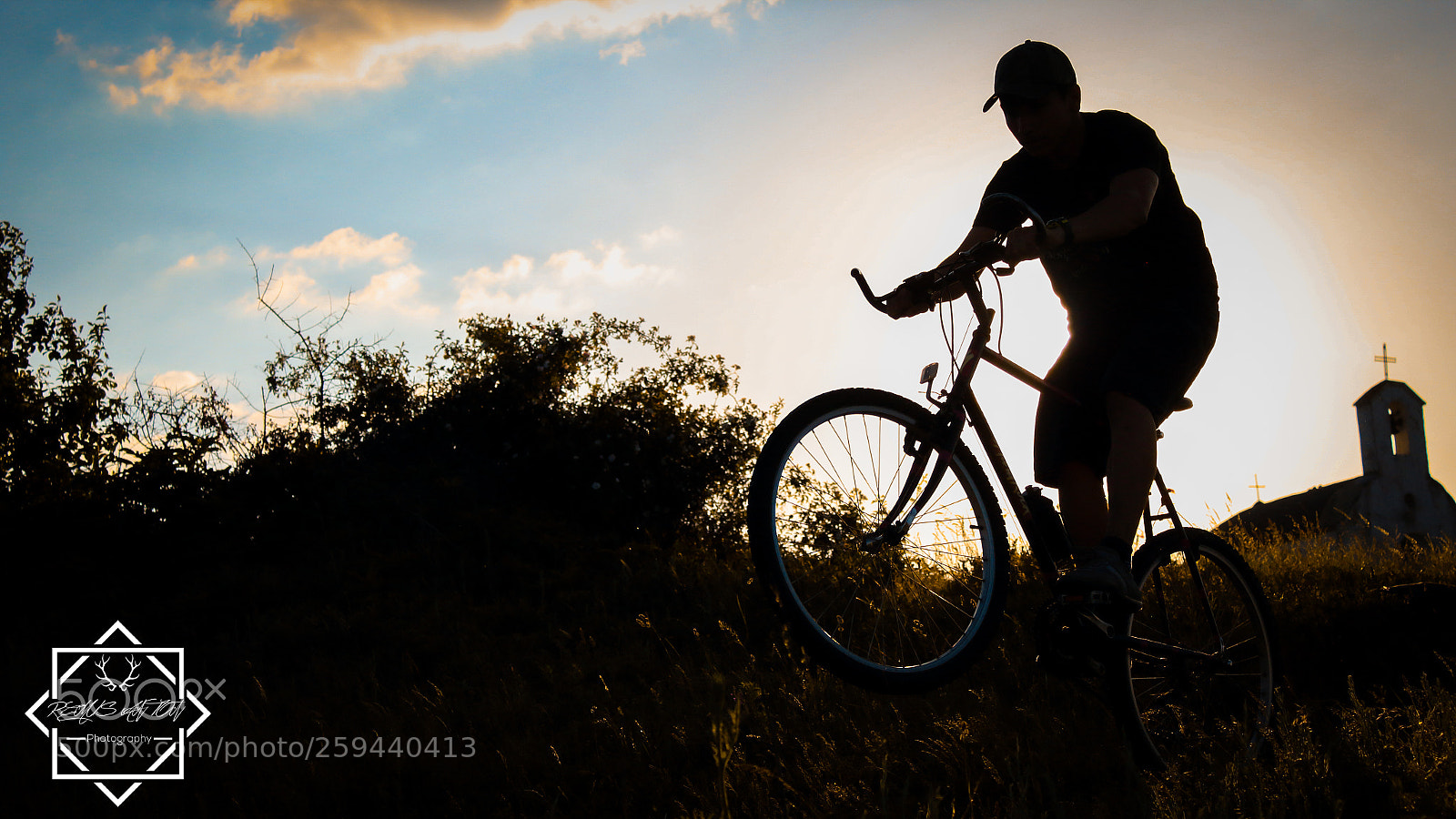 Canon EOS 1300D (EOS Rebel T6 / EOS Kiss X80) sample photo. Bicycle downhill photography