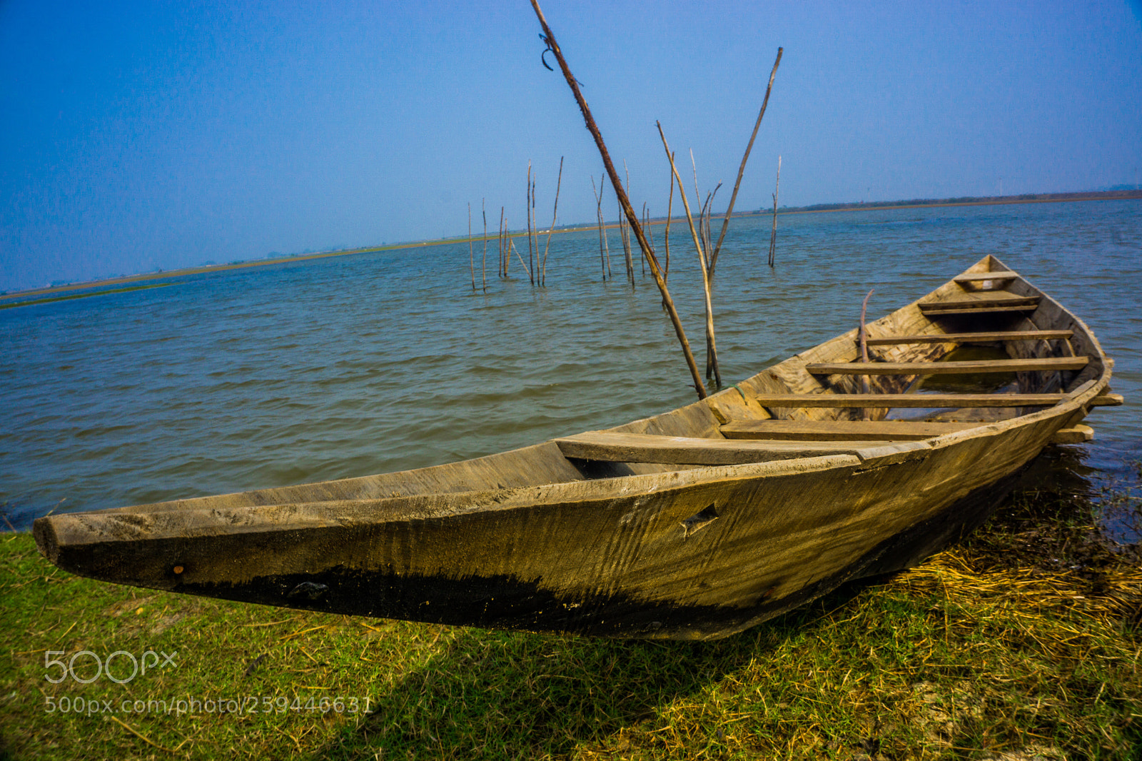 Sony a6000 sample photo. Docked photography