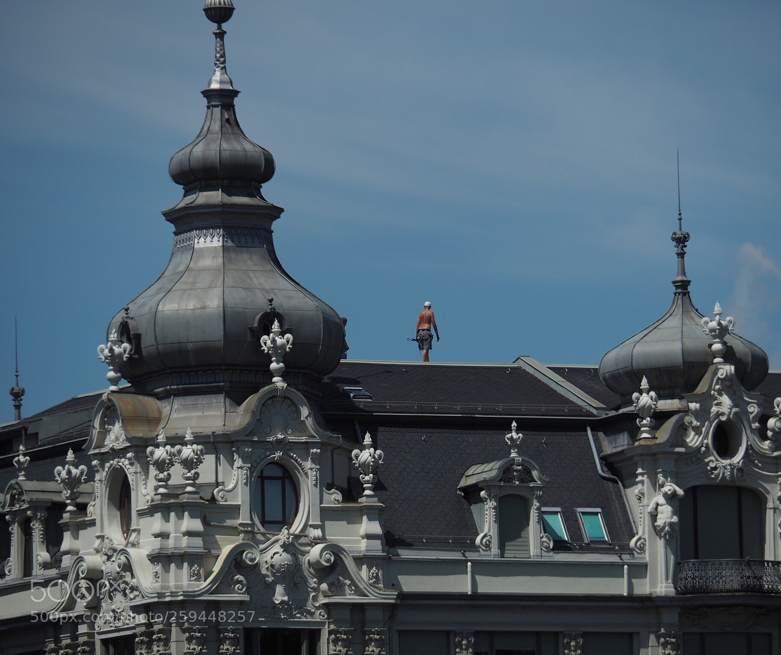 Olympus OM-D E-M5 II sample photo. On roof  photography
