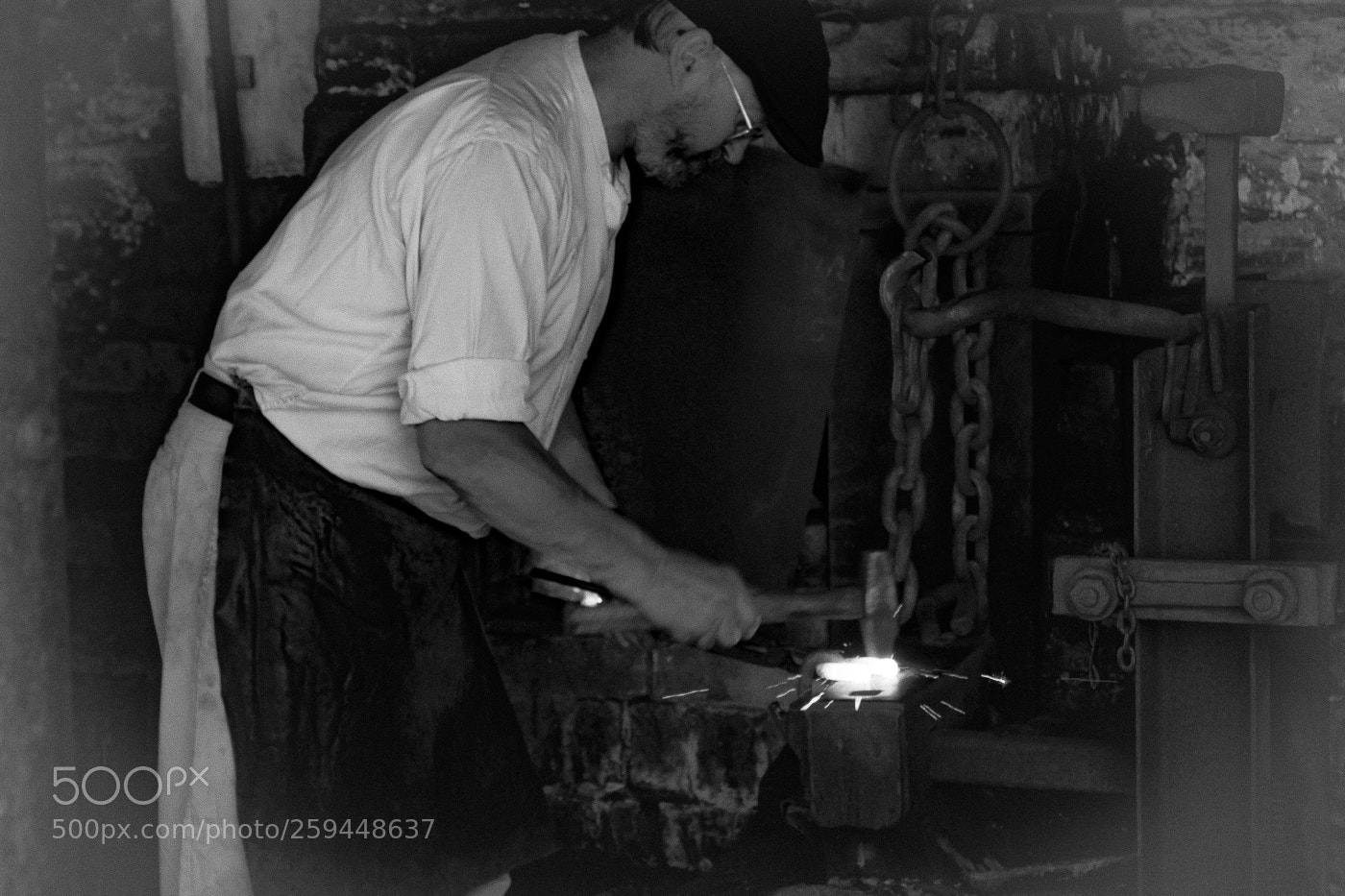 Nikon D7100 sample photo. The chainmaker photography