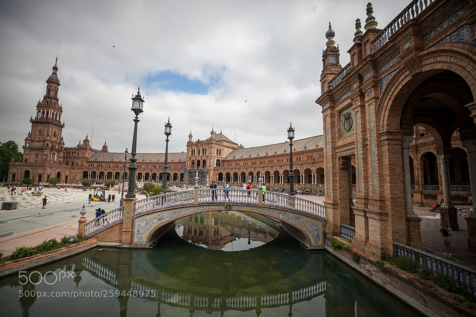 Canon EOS 5D Mark II sample photo. Plaza of spain @ seville photography