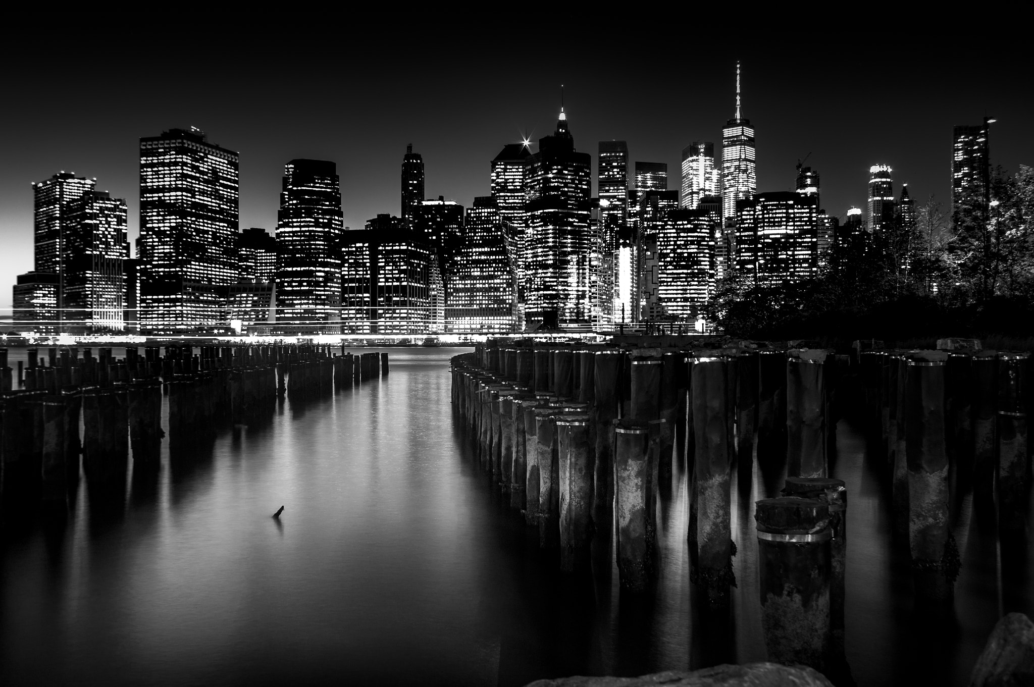 Pentax K-7 sample photo. Nyc noir photography