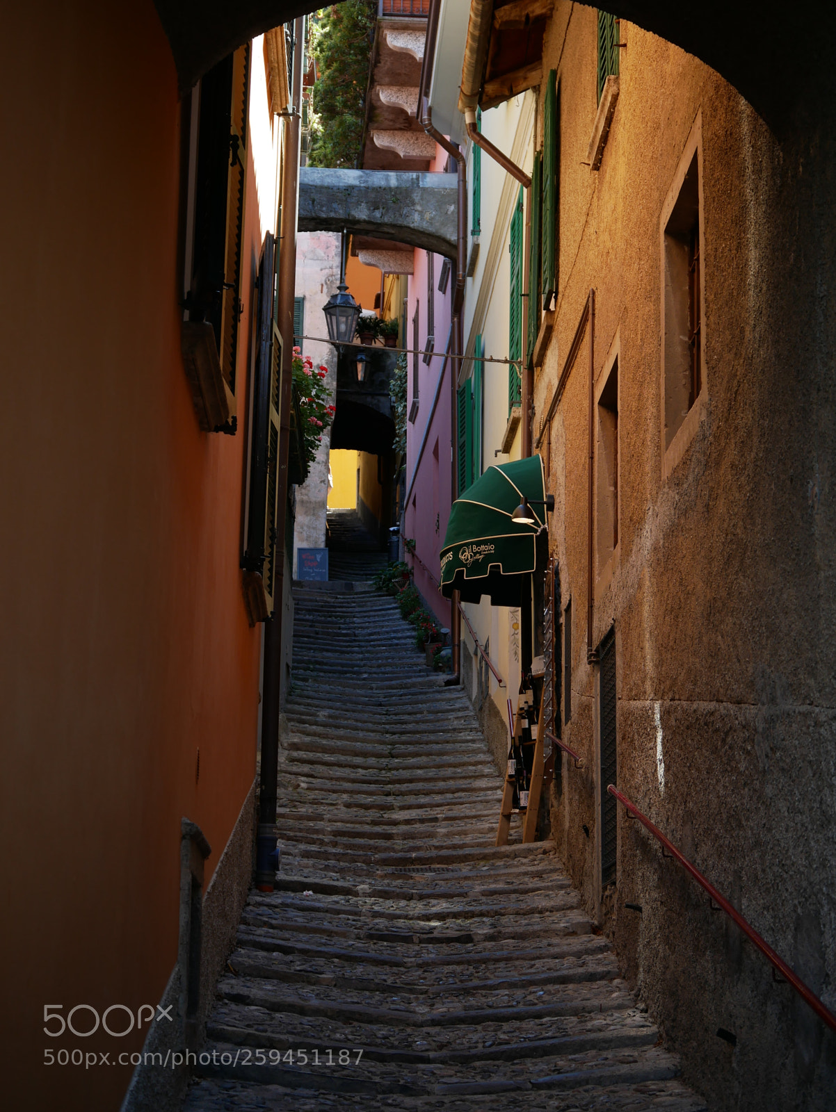 Panasonic Lumix DMC-GX85 (Lumix DMC-GX80 / Lumix DMC-GX7 Mark II) sample photo. Stairs photography