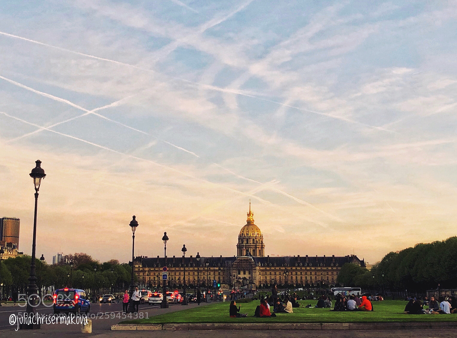Apple iPhone 8 sample photo. Invalides photography