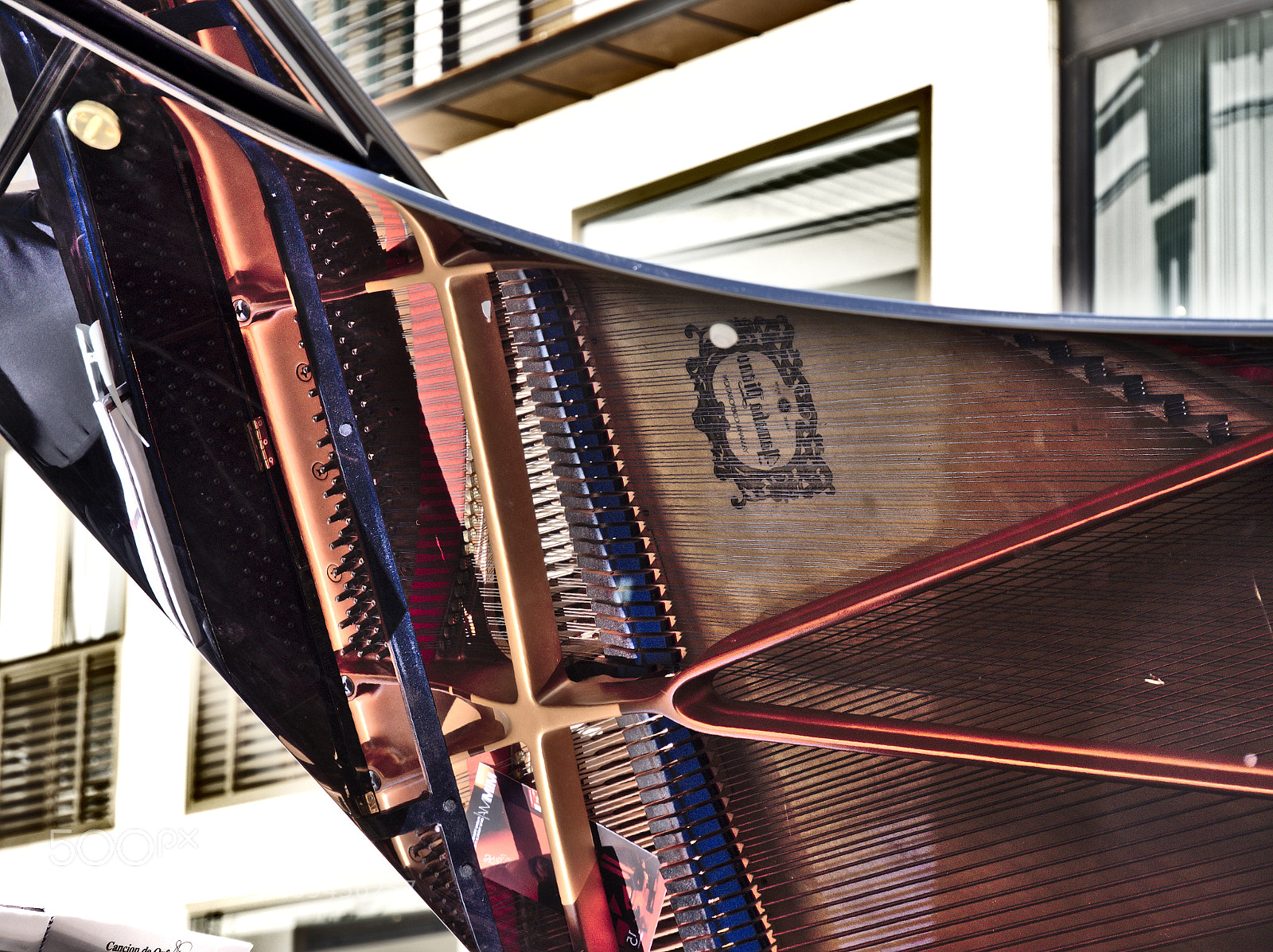 Olympus OM-D E-M10 II sample photo. Composición musical photography