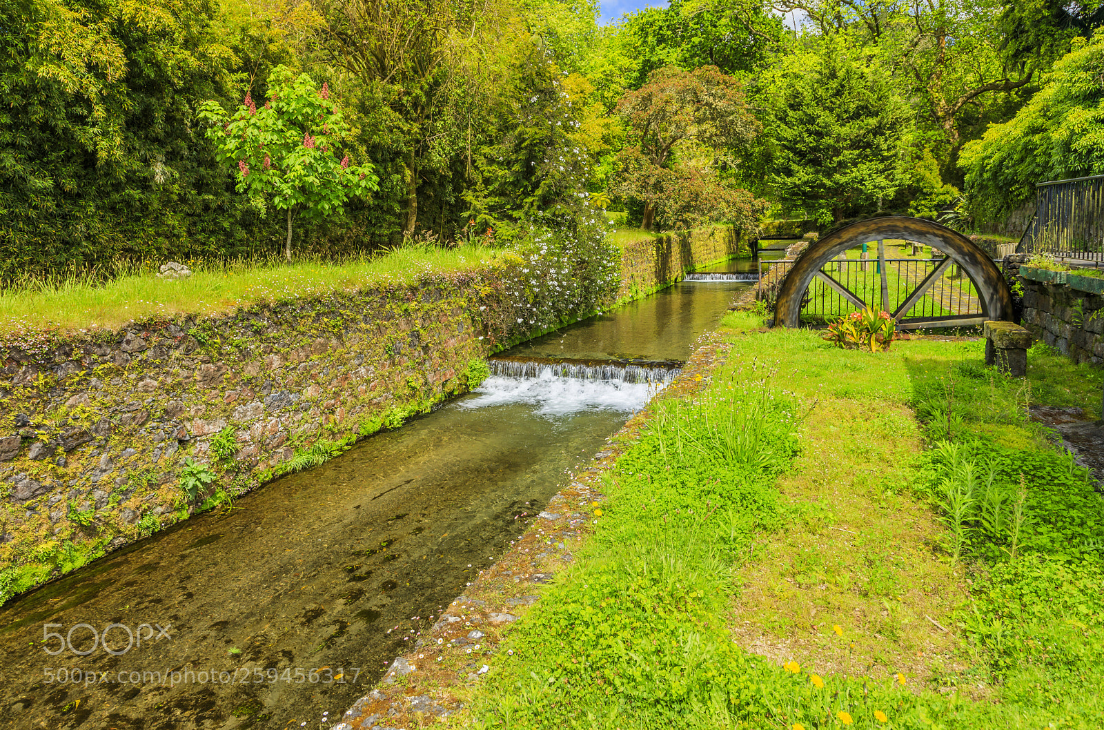 Canon EOS 5D Mark IV sample photo. Açores-são miguel-furnas-watermill photography