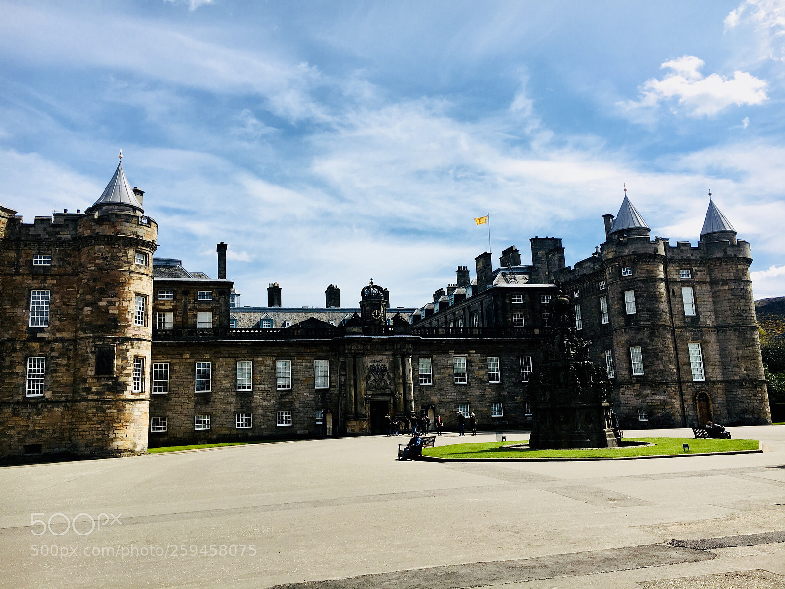 Apple iPhone 6s sample photo. Holyrood palace in colour  photography