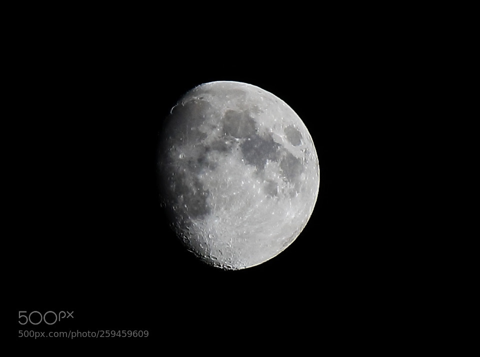 Canon EOS 1000D (EOS Digital Rebel XS / EOS Kiss F) sample photo. Moon of the day (26/05/2018) photography