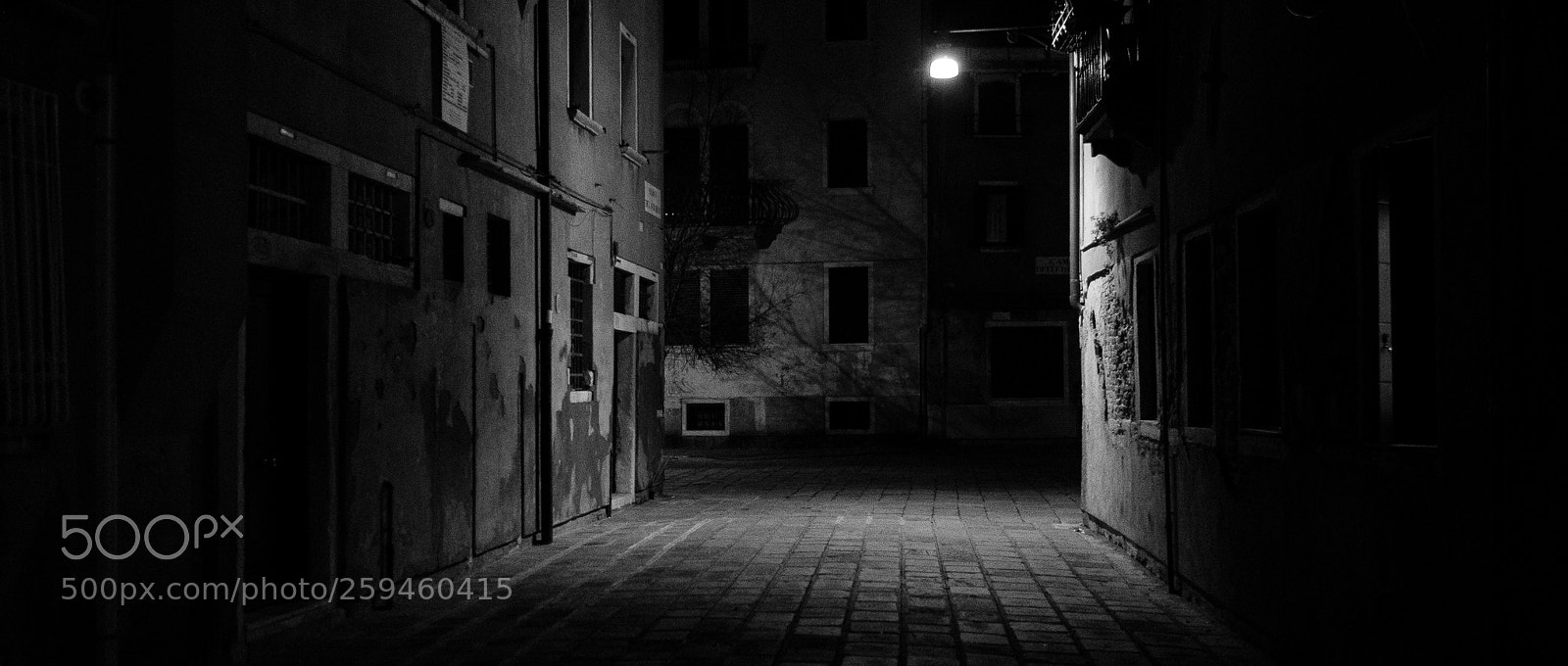 Fujifilm X-T2 sample photo. Lonely light photography