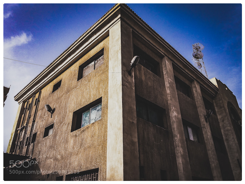 Samsung Galaxy J5 sample photo. Old building photography