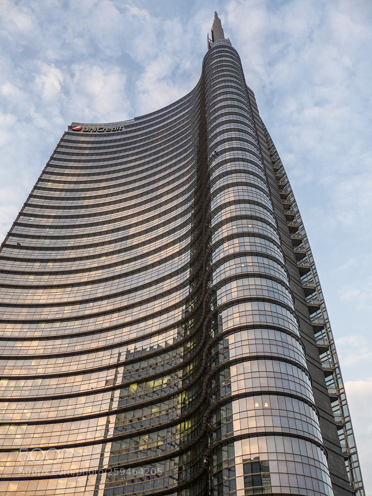 Olympus OM-D E-M10 II sample photo. Modern buildings in gae photography