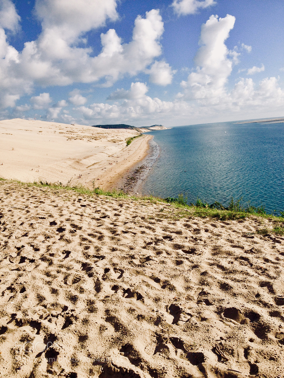 Apple iPhone 4S sample photo. Dune nestled between ocean photography