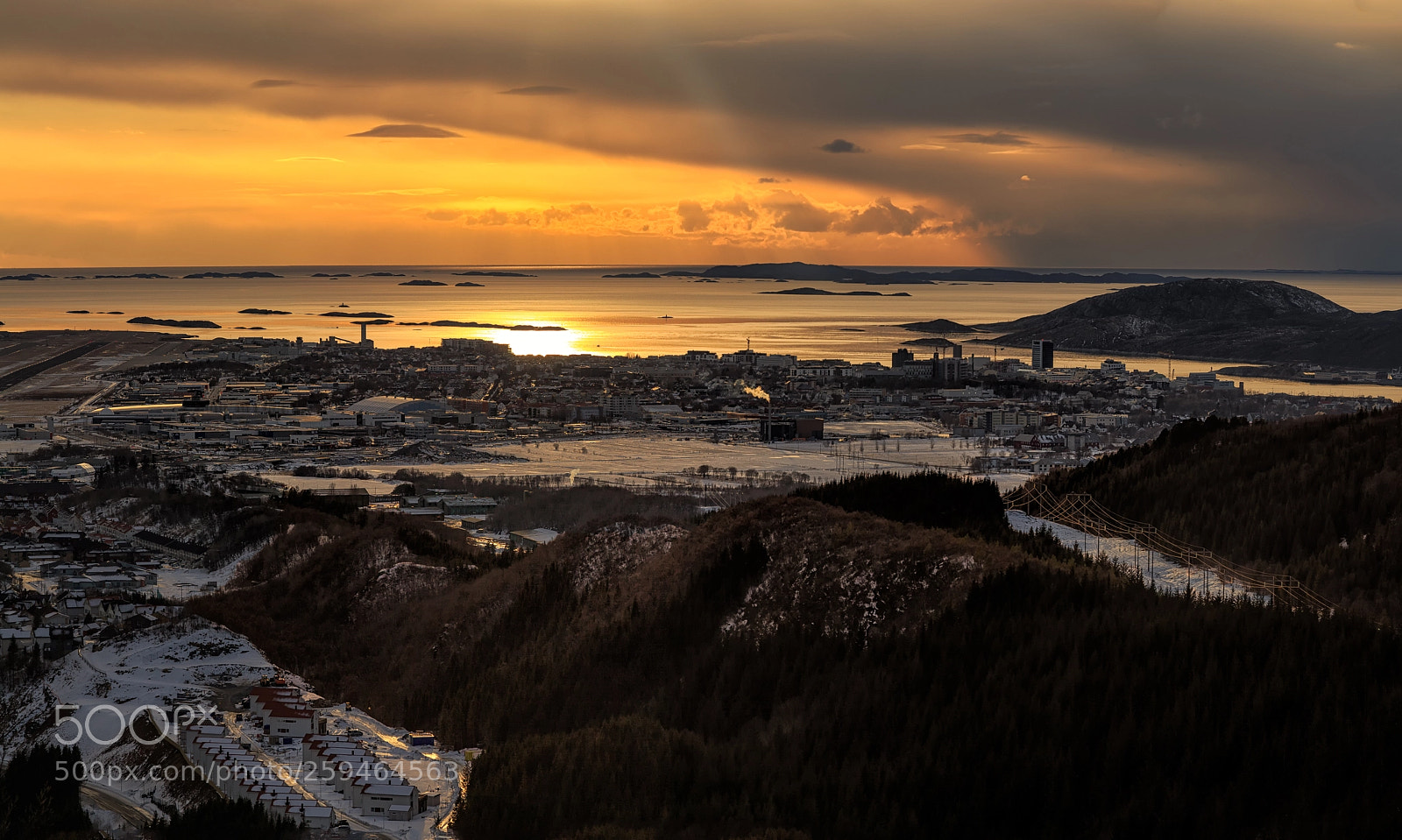 Canon EOS 700D (EOS Rebel T5i / EOS Kiss X7i) sample photo. Sunset over bodø photography
